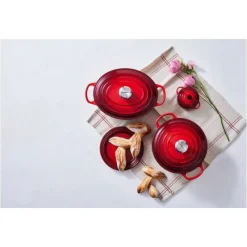 Cocotte En Fonte*LE CREUSET Cocotte en Fonte Ovale 27 cm Cerise Signature