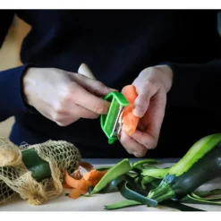 Eplucheurs, Dénoyauteur*OPINEL Eplucheur en Bois Vert T-duo