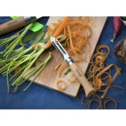 Eplucheurs, Dénoyauteur*OPINEL Eplucheur N°6 Hêtre Cuisine Nomade