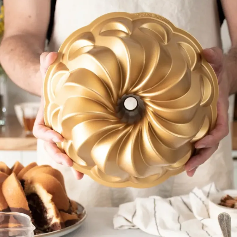 Moule Anti-adhésif|Moules À Gâteaux*NORDIC WARE Moule à Gâteau Bundt Pirouette Gold