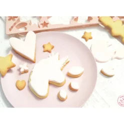 Emporte Pièce - Découpoir Pâtisserie*SCRAPCOOKING Plaque Multi-découpoirs Licorne