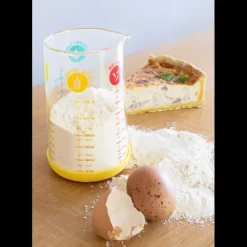 Verre Doseur*PEBBLY Verre Doseur en Verre et Silicone 500 ml Jaune